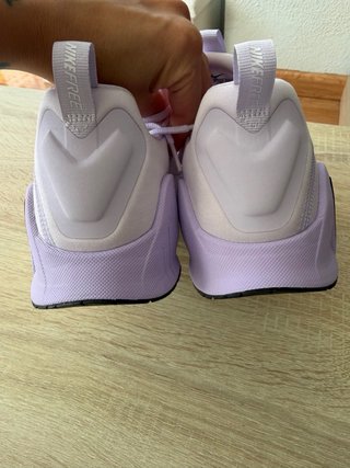 Nike Free Metcon 6 Talla 40.5 Morado