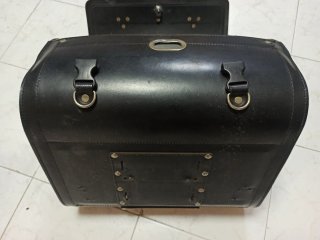 Baúl cuero moto custom