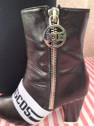 Botines GCDS Negros