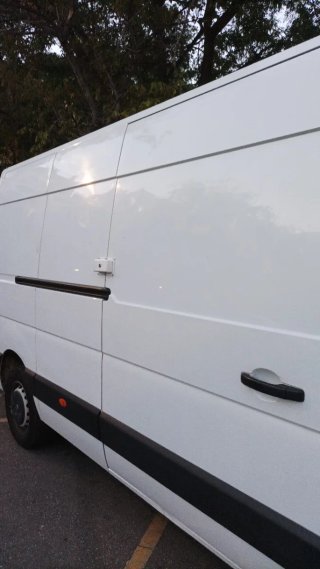 Busco conductor para reparto en furgoneta