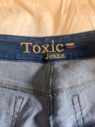 Pantalones vaqueros Toxic estilo flare push up