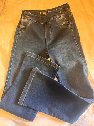 Pantalones vaqueros Toxic estilo flare push up