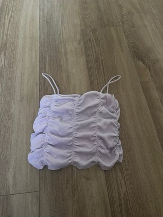 Top lila fruncido talla M