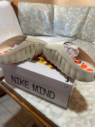 Nike Mind Beige/Naranja Sandalias