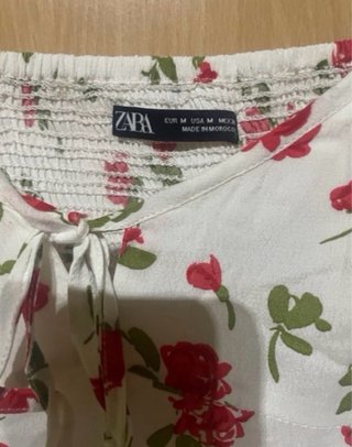 Vestido Zara floral blanco y rojo