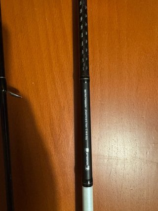 3 Cañas de Pesca: Shimano Basterra, Hart Ika ,