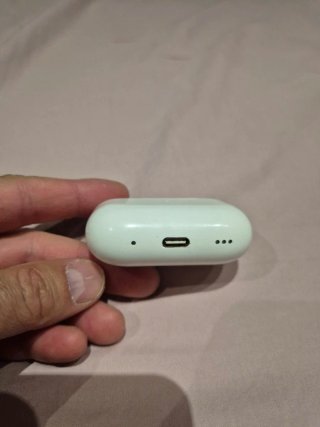 Caja de Carga tipo AirPods Pro