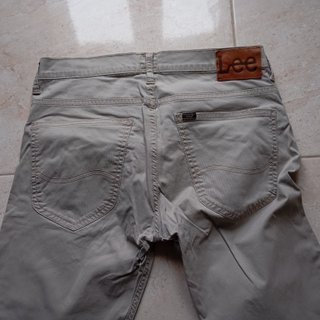 Pantalón Beige Lee