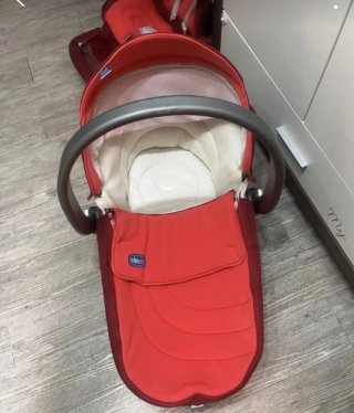 Silla de coche para bebé Chico roja