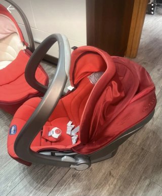 Silla de coche para bebé Chico roja