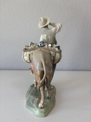 Figura Lladró Cacharrero Típico