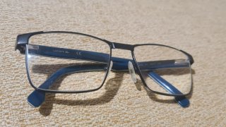 Gafas de vista azules y plateadas puma