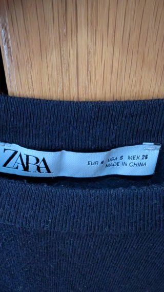 Lote de jerseys de distintos modelos y tallas
