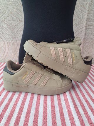 Zapatillas Adidas Superstar Beige Doradas