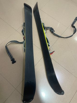 Esquís Salomon tipo snowblade
