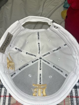 Gorra Burberry Blanca Ajustable