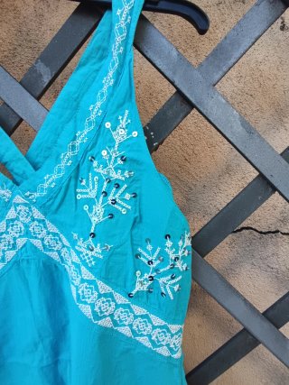Top Azul Turquesa Bordado
