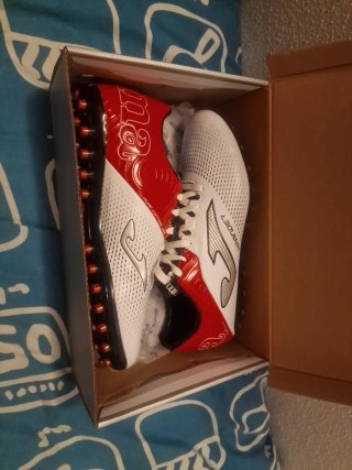 Zapatillas  Fútbol Césped Artificial Talla 42.5