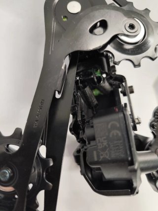 Cambio electrónico Shimano CUES RD-U6070 Di2 11v