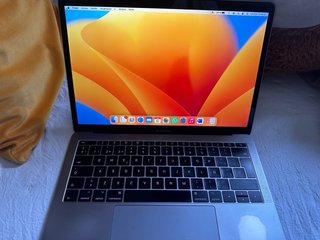 MacBook Pro 13 Plata/Gris Espacial