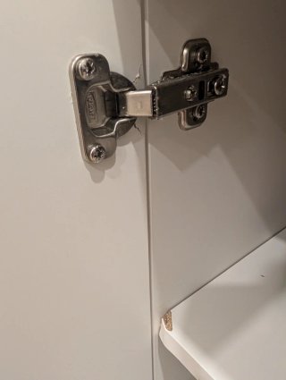 Aparador IKEA VIHALS Blanco