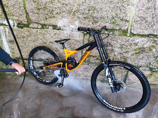 Bicicleta Descenso DH polygon collosus dh9