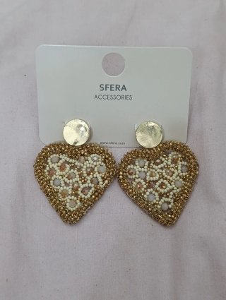 Pendientes Corazón Sfera Dorados y Beige