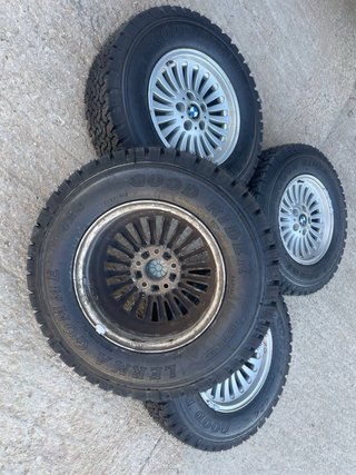 Neumáticos AT 235/75 R16 (4 unidades)