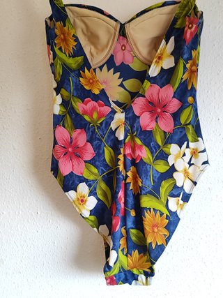 Bañador Rosa Ferrer flores bandeau