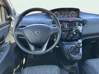 Lancia Ypsilon 1.2 Silver Evo II 51 kW (69 CV)