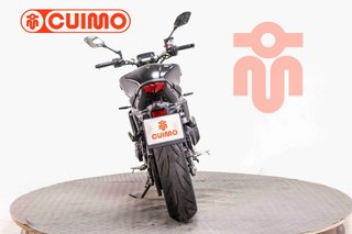 YAMAHA MT 09