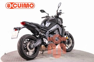 YAMAHA MT 09