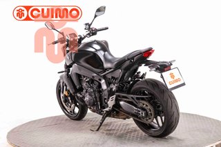 YAMAHA MT 09