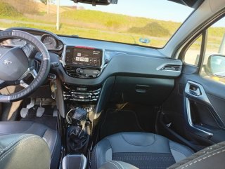 Peugeot 2008 2018.por viaje