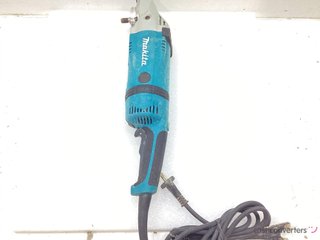 radial makita ga9040rf