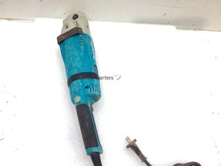 radial makita ga9040rf