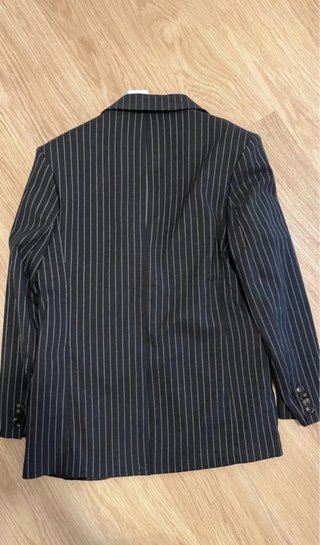 Blazer oversize de rallas gris y negro