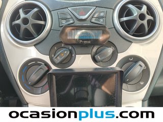 Ford Ka 1.2 Titanium 51 kW (69 CV)