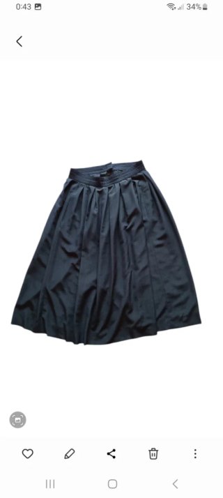 Falda negra larga plisada. Talla 42