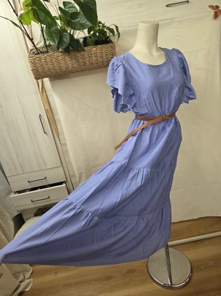 Vestido largo azul de verano