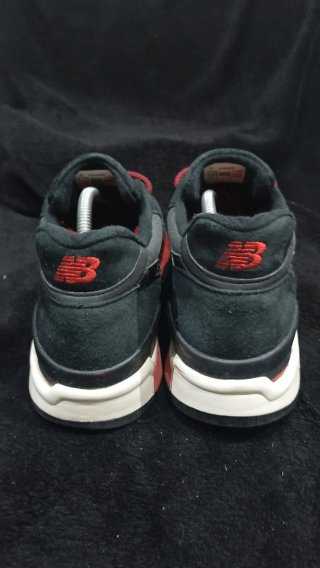 New Balance 998 Made in USA Negro Rojo