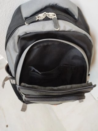 Mochila Aoking Negra y Gris
