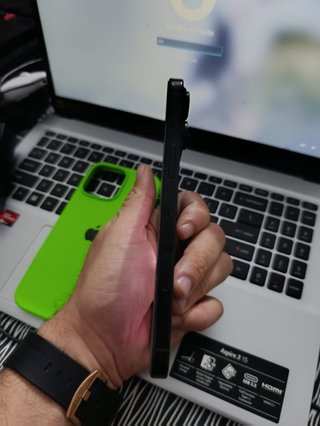 iPhone 16 Pro Max Negro en perfecto estado