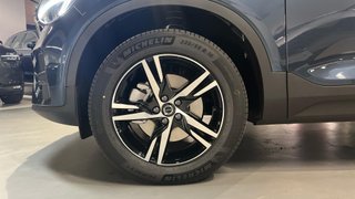 VOLVO XC40 2.0 B3 MHEV CORE DCT 163 5P