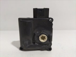 MOTOR APERTURA TRAMPILLAS CLIMATIZADOR 0132801359