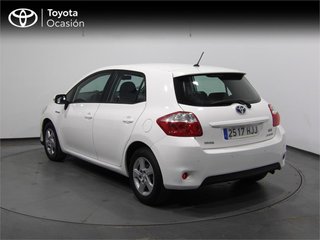 TOYOTA Auris 1.8 Híbrido Active