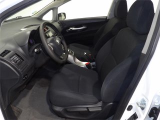 TOYOTA Auris 1.8 Híbrido Active