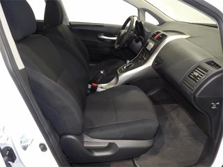 TOYOTA Auris 1.8 Híbrido Active