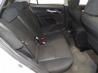 TOYOTA Auris 1.8 Híbrido Active