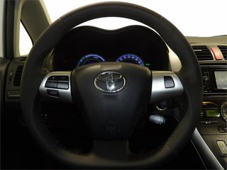TOYOTA Auris 1.8 Híbrido Active